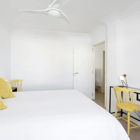 Coastal Hideaway * 圣地亚哥港